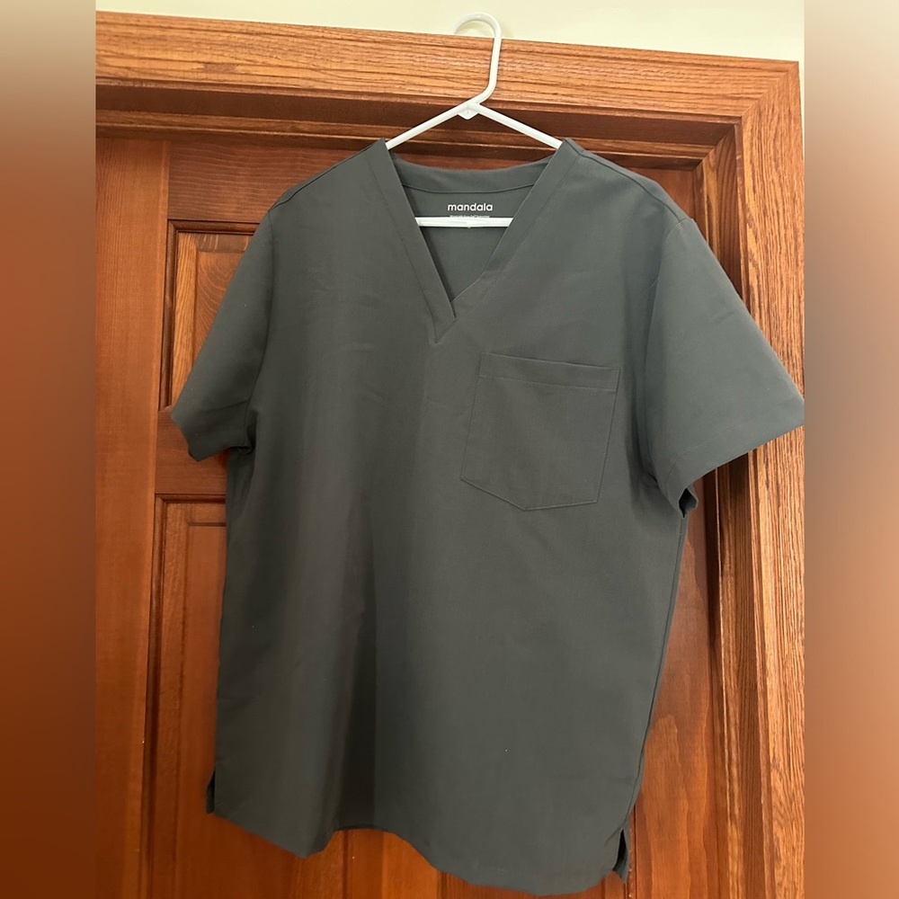 Mandala scrub top - men’s - gray - size medium